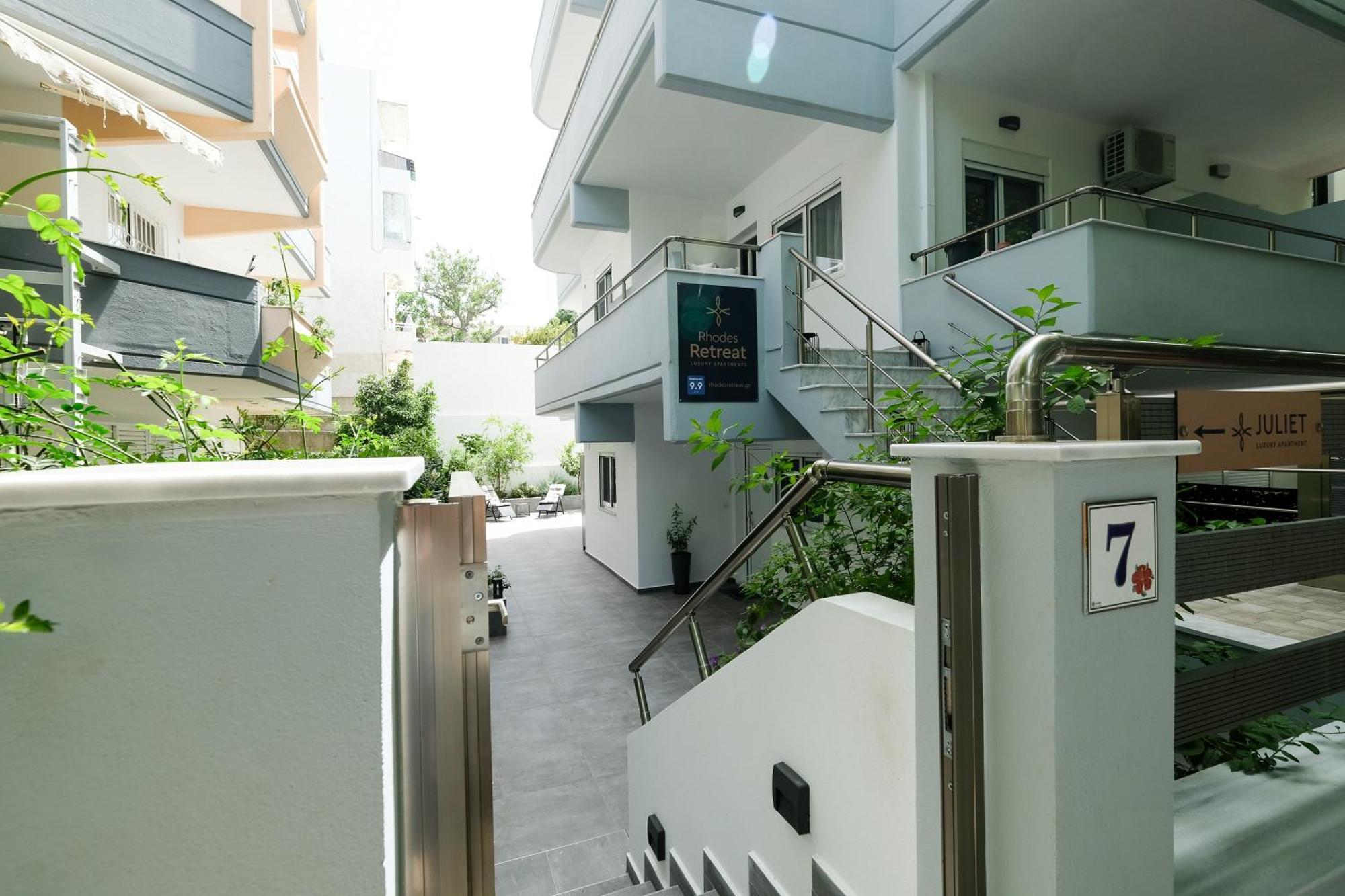 Rhodes Retreat: Modern Comfort In Serene Luxury Rhodes City Rom bilde