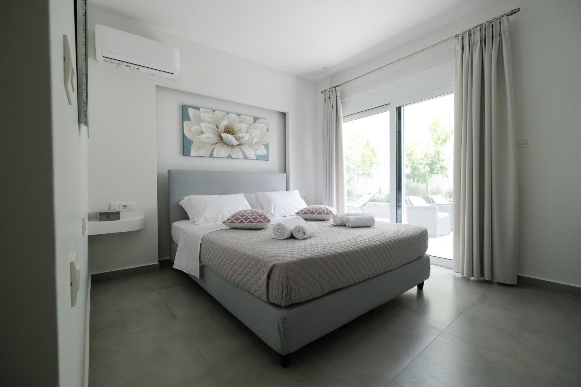 Rhodes Retreat: Modern Comfort In Serene Luxury Rhodes City Eksteriør bilde