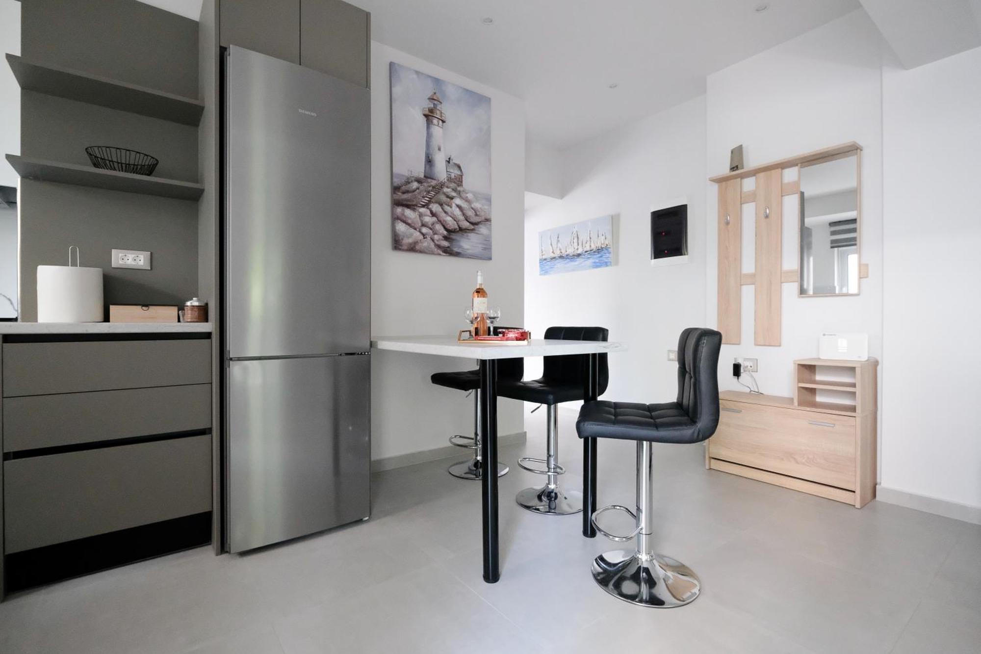 Rhodes Retreat: Modern Comfort In Serene Luxury Rhodes City Eksteriør bilde